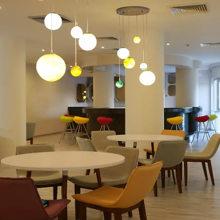 Papouis Hotel 3*