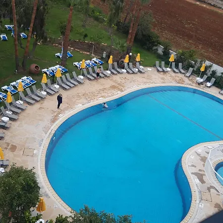 Papouis Hotel 3*