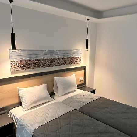 Hotel Papouis 3*