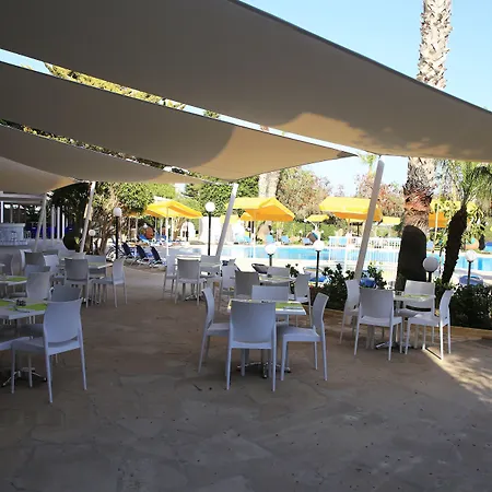 Hotel Papouis 3*