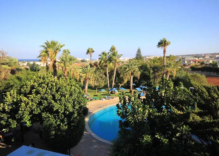 Papouis Hotel