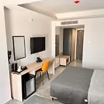 Papouis Hotel 3*