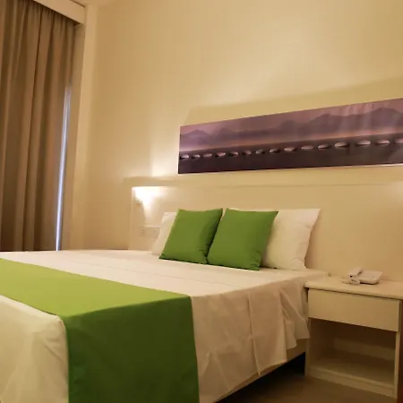 Hotel Papouis 3*