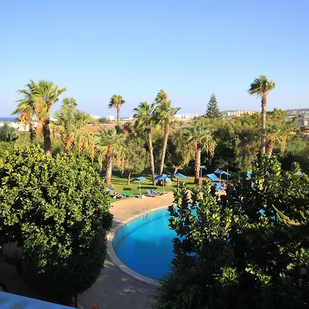 Papouis Hotel