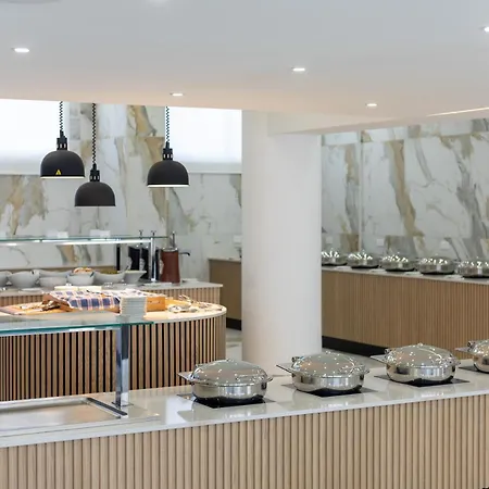 Papouis Hotel 3*