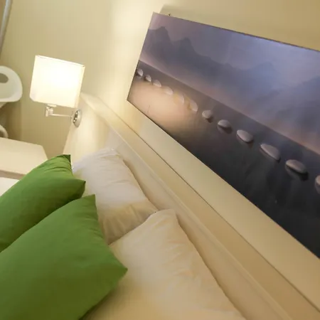 Papouis Hotel 3*