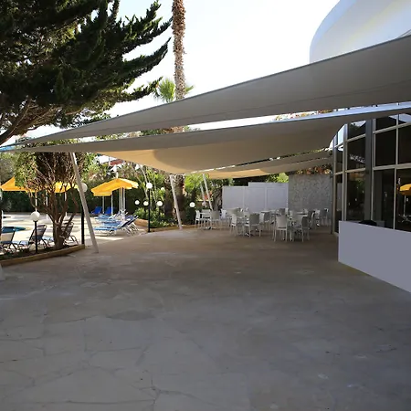 Hotel Papouis 3*