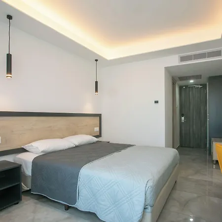 Papouis Hotel