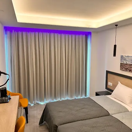 Papouis Protarász